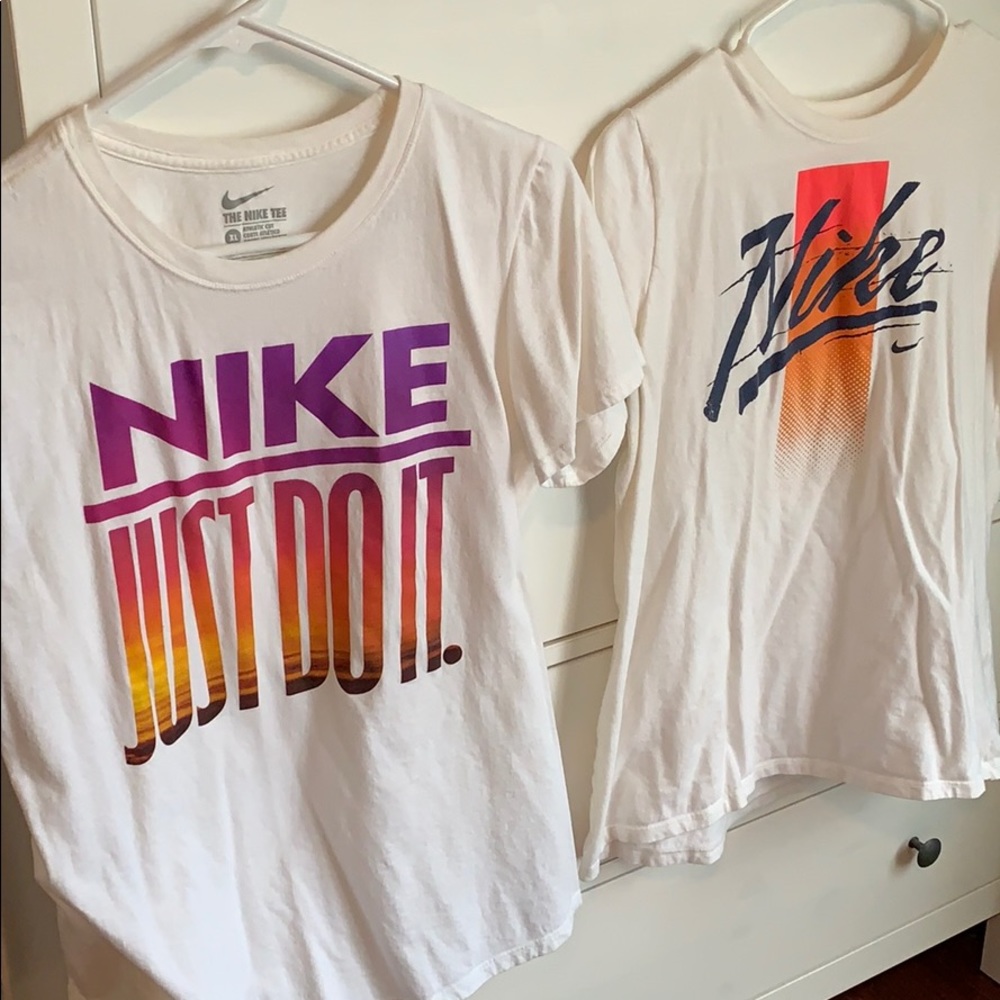 Women’s XL Nike Tees
